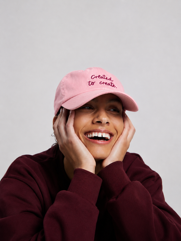 Gorra "Created to Create." - Una gorra con propósito.